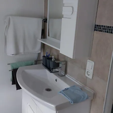 4 - 2 Story Kuckovic Διαμέρισμα *