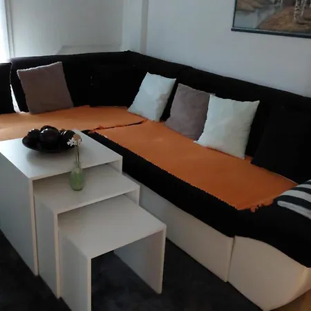 4 - 2 Story Kuckovic * Bihać